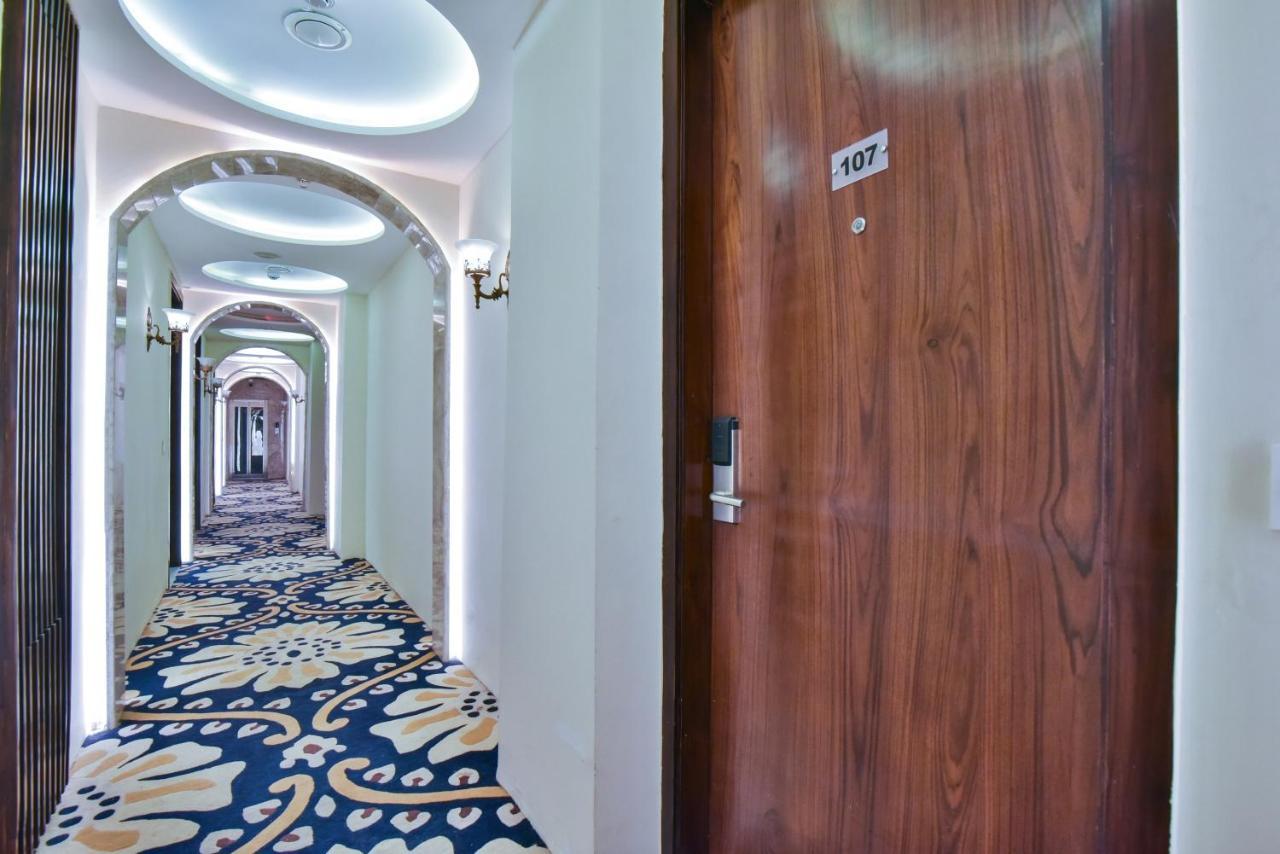 Hotel Br Grand With Nimo Club Amritsar -5 Mint From Golden Temple 외부 사진